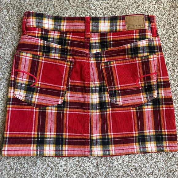 American Eagle Outfitters Red and Black Mini Skirt Plaid Casual Preppy 2 - Picture 4 of 6